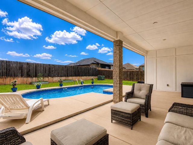 3755 Black Mesa Road, Norman, OK 73071