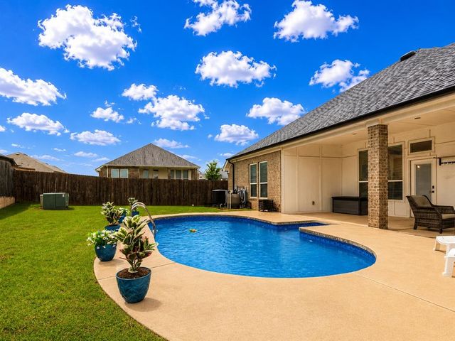 3755 Black Mesa Road, Norman, OK 73071