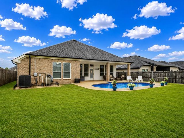 3755 Black Mesa Road, Norman, OK 73071