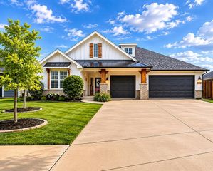 3755 Black Mesa Road, Norman, OK 73071