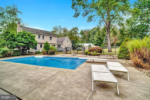 526 COUNTY ROAD 579, Ringoes, NJ 08551