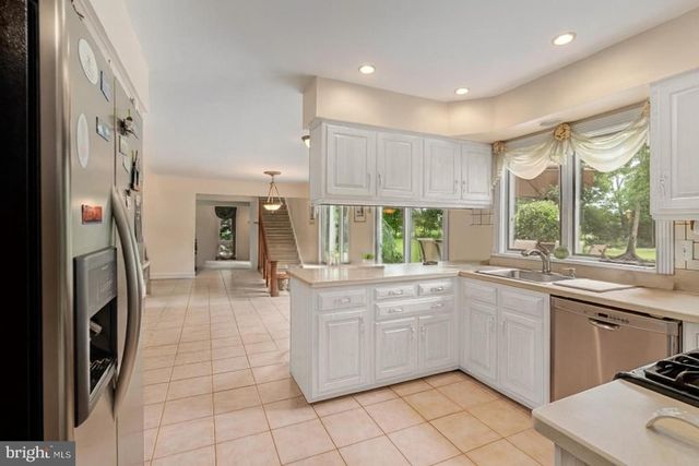 526 COUNTY ROAD 579, Ringoes, NJ 08551