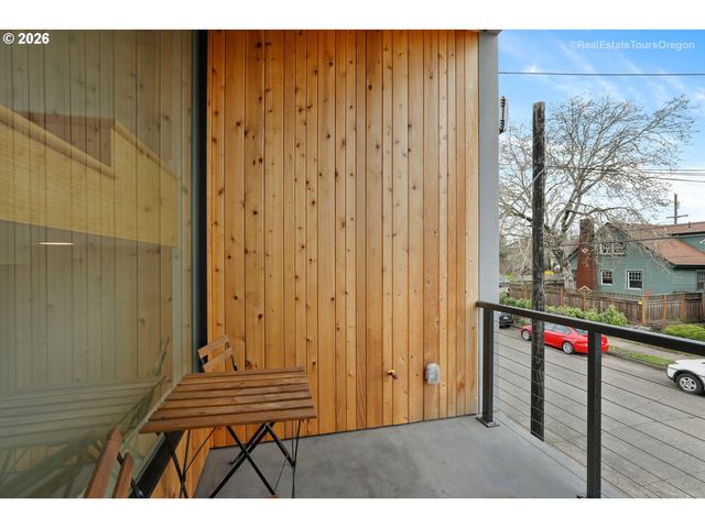 4929 N MARYLAND Ave, Portland, OR 97217