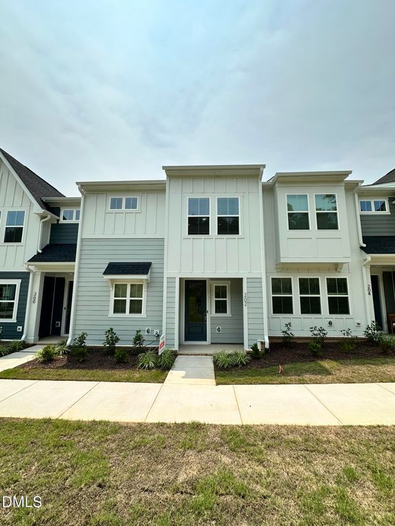 202 Solaire Alley A, Wake Forest, NC 27587