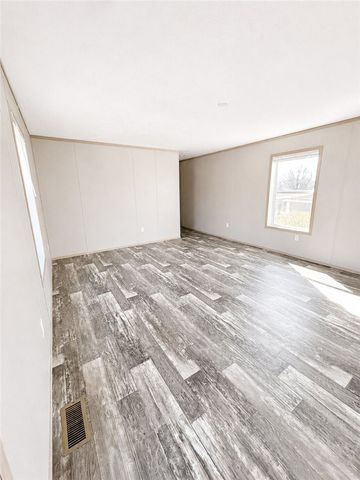 159 Roundtop Circle, Scottdale, PA 15683