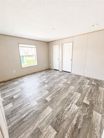 159 Roundtop Circle, Scottdale, PA 15683