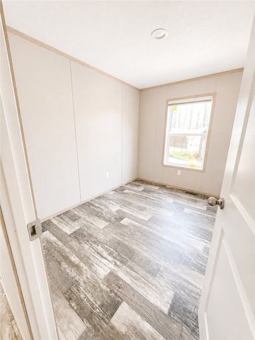 159 Roundtop Circle, Scottdale, PA 15683