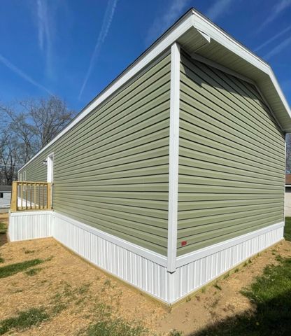 159 Roundtop Circle, Scottdale, PA 15683