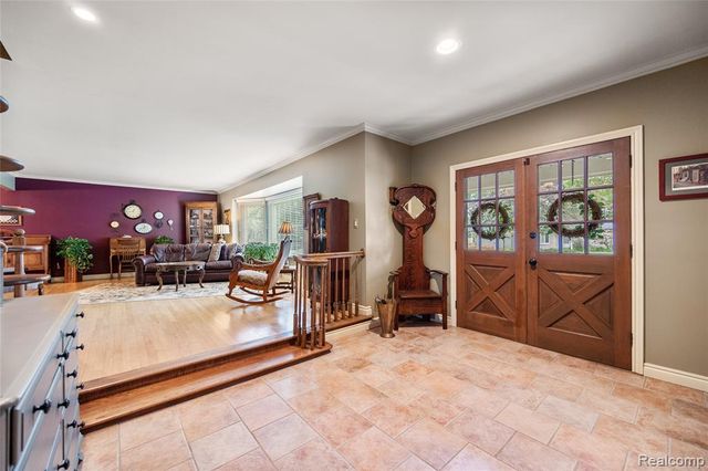 5321 S Nocturne Lane, Shelby Twp, MI 48316