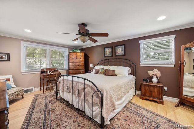 5321 S Nocturne Lane, Shelby Twp, MI 48316