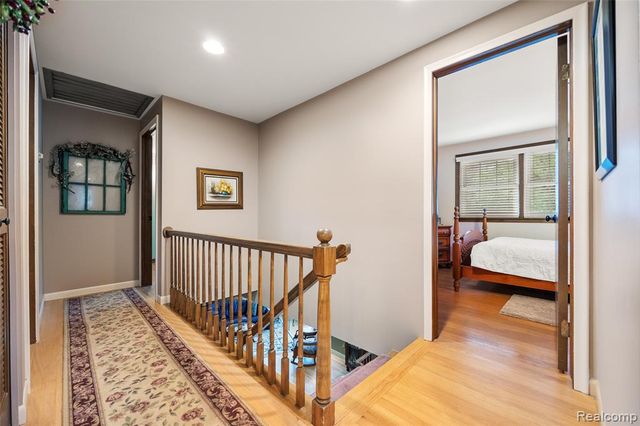 5321 S Nocturne Lane, Shelby Twp, MI 48316