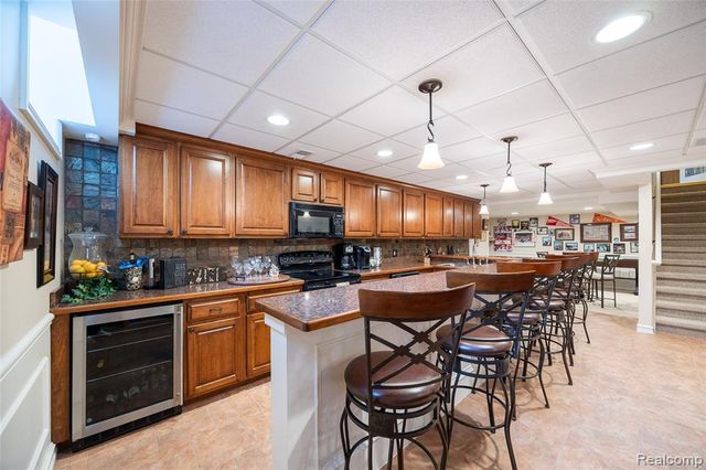 5321 S Nocturne Lane, Shelby Twp, MI 48316
