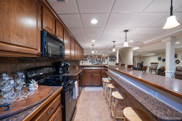 5321 S Nocturne Lane, Shelby Twp, MI 48316