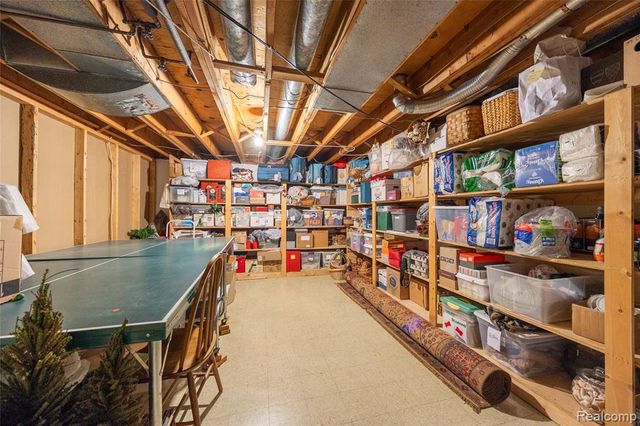 5321 S Nocturne Lane, Shelby Twp, MI 48316