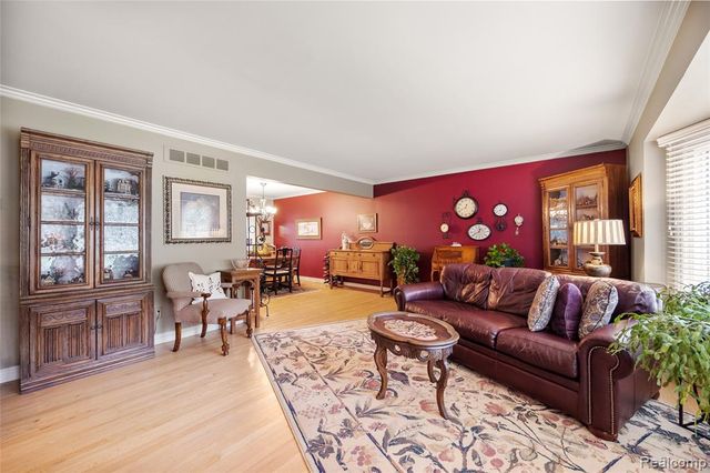5321 S Nocturne Lane, Shelby Twp, MI 48316