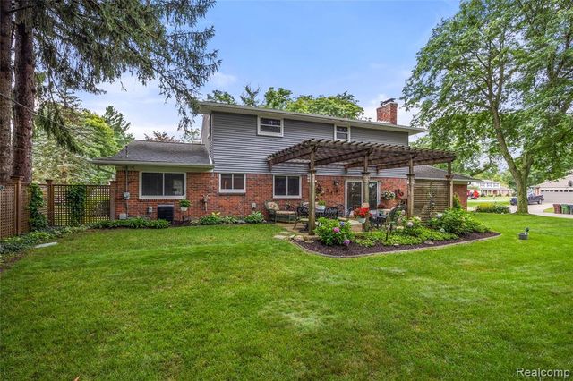 5321 S Nocturne Lane, Shelby Twp, MI 48316