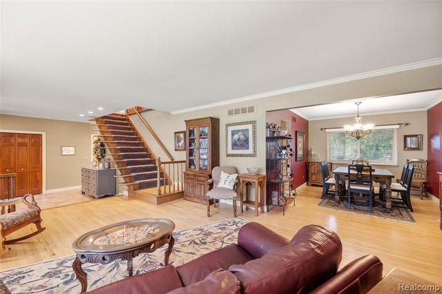 5321 S Nocturne Lane, Shelby Twp, MI 48316