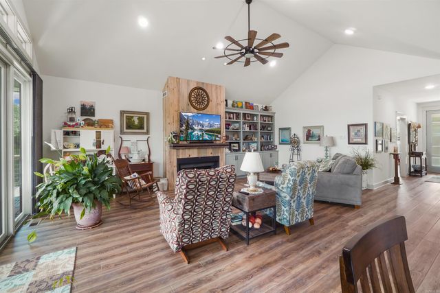 111 Moonlight Lane, Quitman, AR 72131