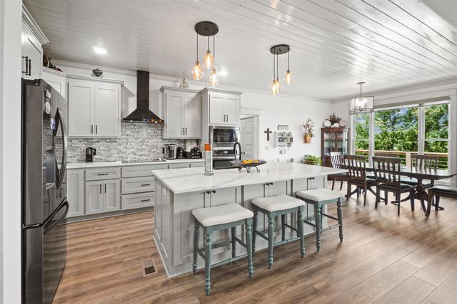 111 Moonlight Lane, Quitman, AR 72131