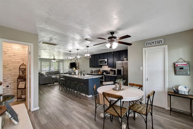 25401 Hunting Trail, Magnolia, TX 77355