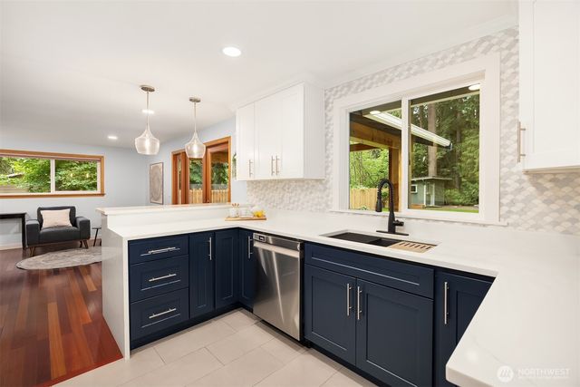 11117 318th Place NE, Carnation, WA 98014