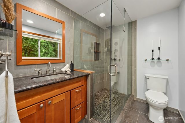 11117 318th Place NE, Carnation, WA 98014