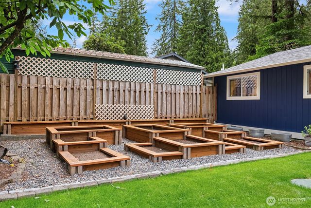 11117 318th Place NE, Carnation, WA 98014