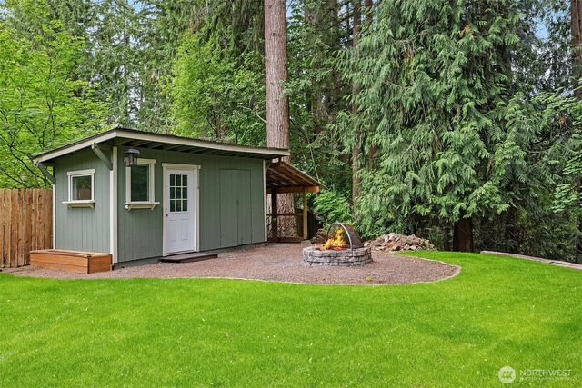 11117 318th Place NE, Carnation, WA 98014