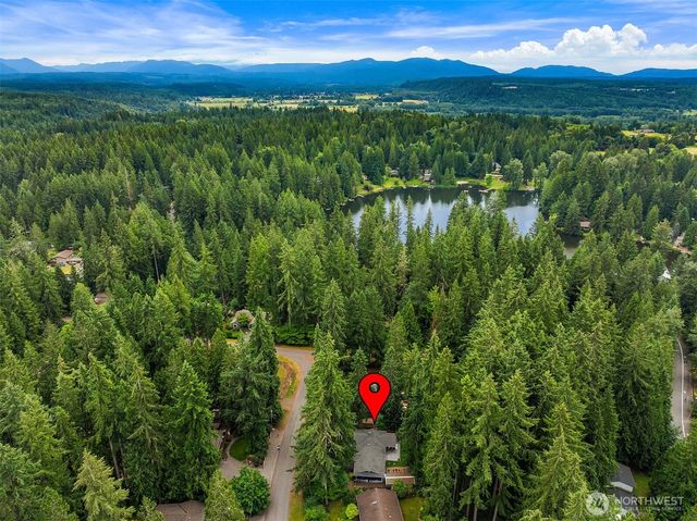 11117 318th Place NE, Carnation, WA 98014