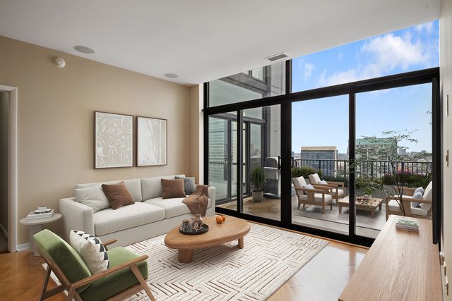 435 W Erie Street 2204, Chicago, IL 60654