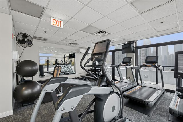 435 W Erie Street 2204, Chicago, IL 60654