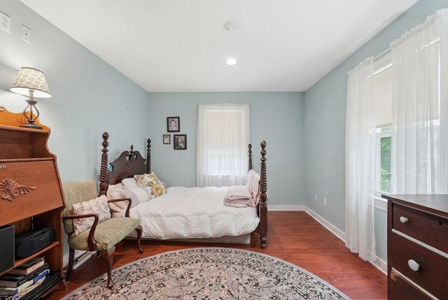 137 South St, Northborough, MA 01532