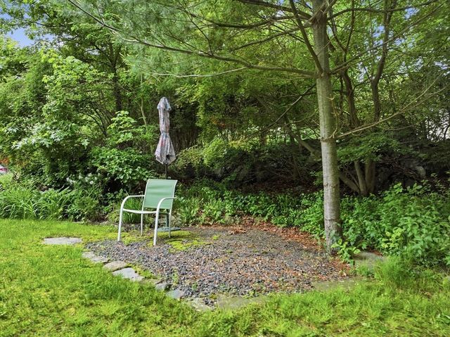 137 South St, Northborough, MA 01532