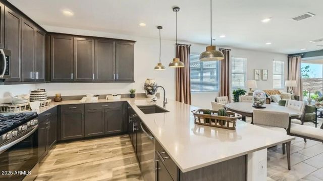 1381 W J WALTZ Way, Apache Junction, AZ 85120