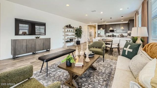 1381 W J WALTZ Way, Apache Junction, AZ 85120