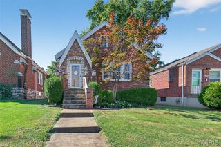 5656 Pernod Avenue, St Louis, MO 63139