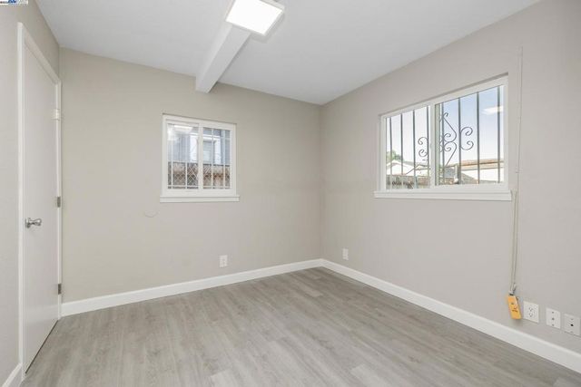 1223 79Th Ave, Oakland, CA 94621