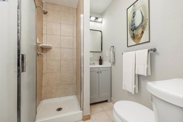 1223 79Th Ave, Oakland, CA 94621