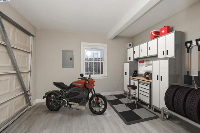 1223 79Th Ave, Oakland, CA 94621