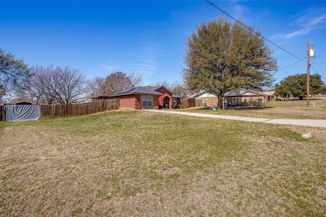201 Westridge Drive, Springtown, TX 76082