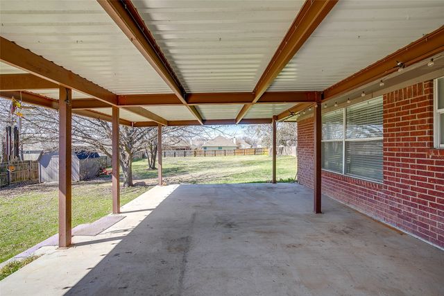 201 Westridge Drive, Springtown, TX 76082