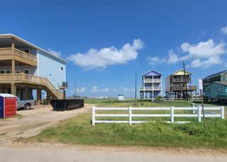 17410 Bristow, Galveston, TX 77554