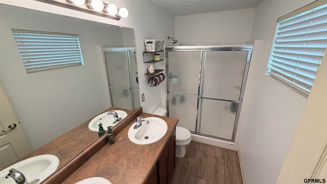 4617 N 175th Avenue, Omaha, NE 68116