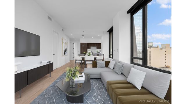 111 Varick St Apt 18A, New York City, NY 10013