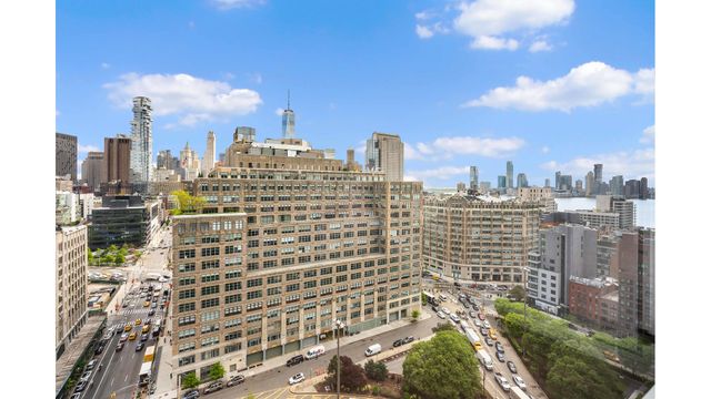 111 Varick St Apt 18A, New York City, NY 10013