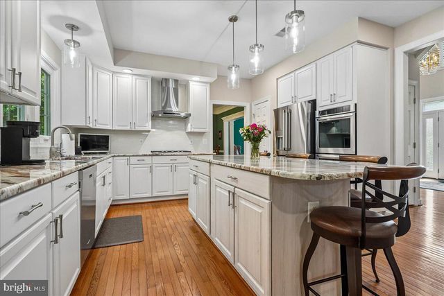 7826 PREAKNESS LN, Fairfax Station, VA 22039