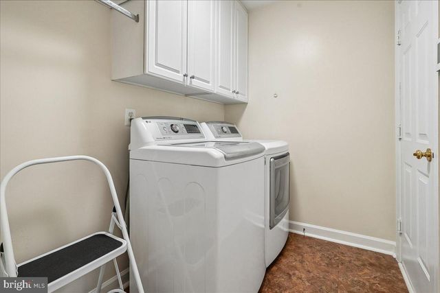 7826 PREAKNESS LN, Fairfax Station, VA 22039