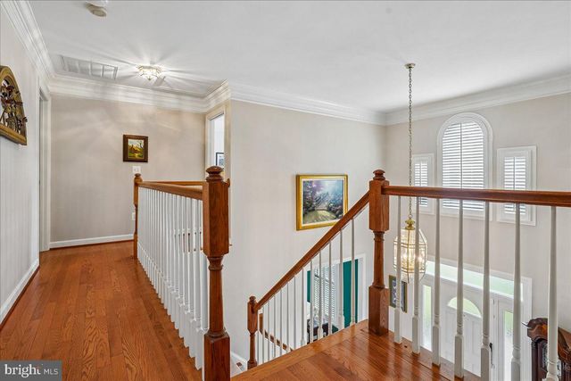 7826 PREAKNESS LN, Fairfax Station, VA 22039