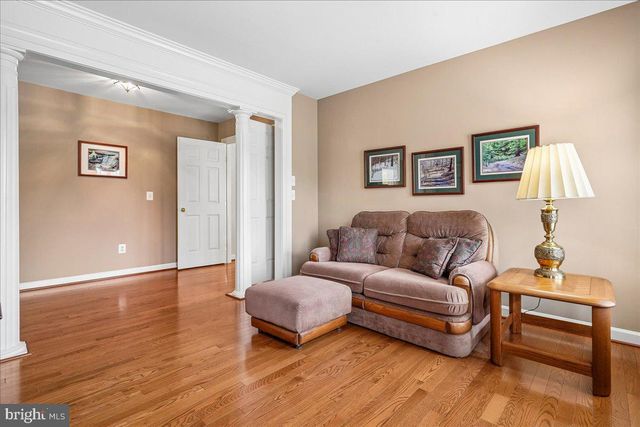 7826 PREAKNESS LN, Fairfax Station, VA 22039