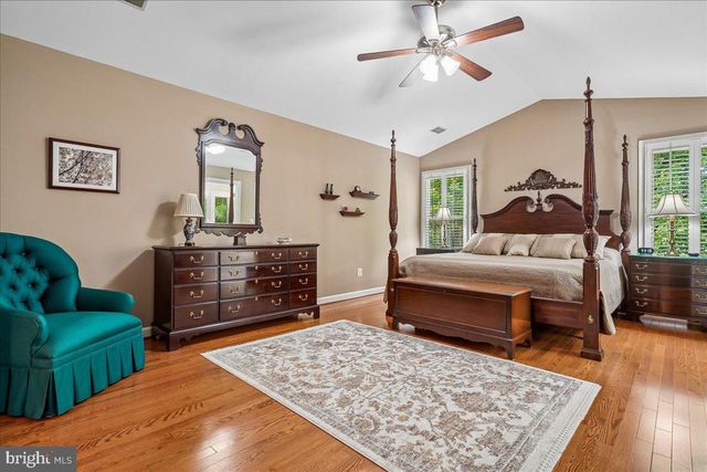 7826 PREAKNESS LN, Fairfax Station, VA 22039